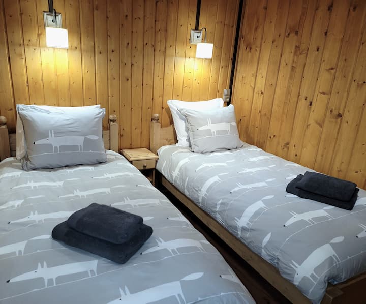 غرفة النوم 2