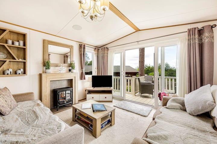 New Forest Retreat In Sandy Balls Holiday Village - Fordingbridge