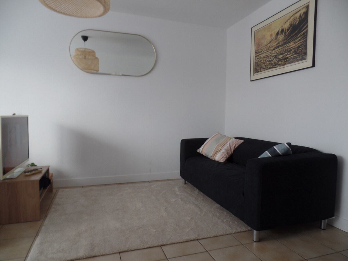 Annuncio Airbnb popolare: Peacefull with private terrasse - close sea a Saint Aubin Sur Mer