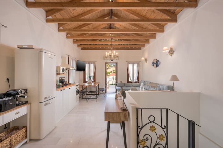 Belle Époque | Chania City Villa