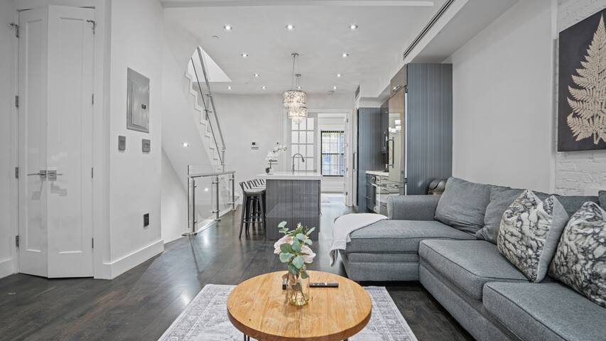 Beautiful 4 bedroom midtown east gallery image 5