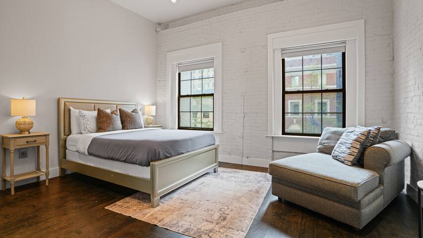 Beautiful 4 bedroom midtown east gallery image 3