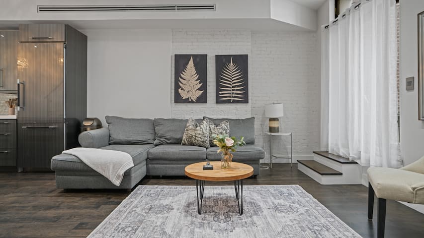 Beautiful 4 bedroom midtown east gallery image 4