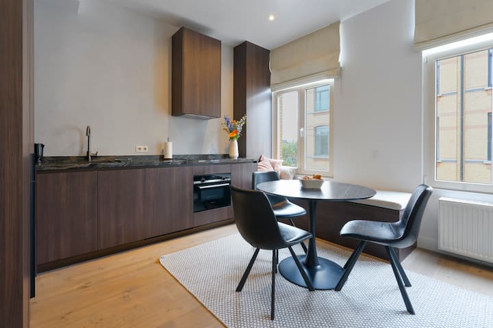 Apartment W/waterfront & Near Grote Markt - Anvers