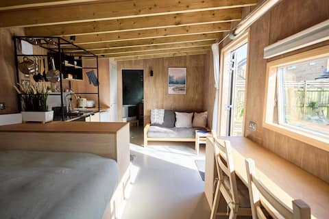 Top performing Airbnb: Hawthorn Shed in Bude Stratton