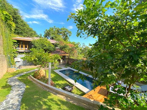 M60 Feet Villa