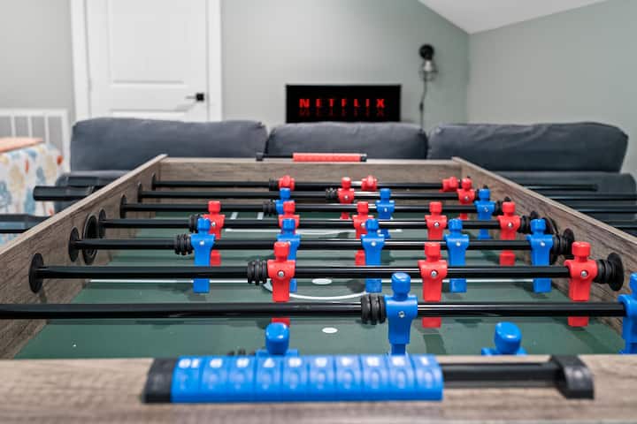 Game Room in the Loft, including Foosball, Arcade and Board Games