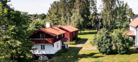 Charming guest house Borlänge near Romme Alpin