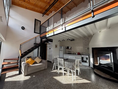 Popular Airbnb listing: Nelson's Loft 2 in Esquel