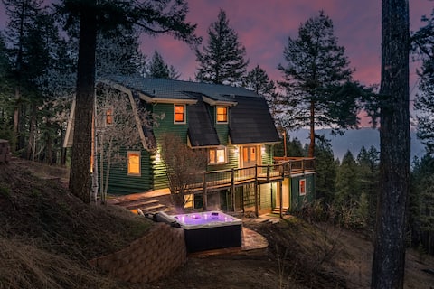 Views! Hot Tub! Game Room! Direct Trail Access!