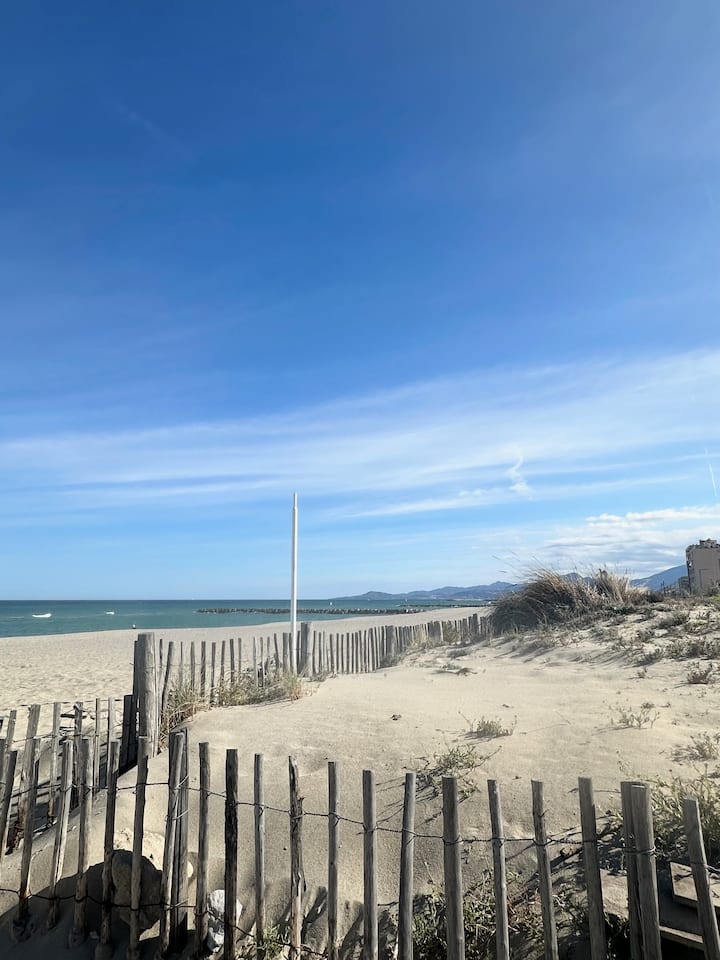 Grand Studio Au Pied De La Plage Balcon Clim Wifi - Saint-Cyprien