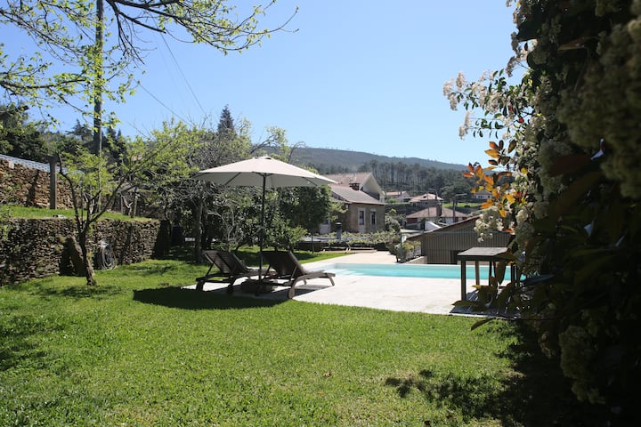 "Pool House" In Caminha (Venade Village) - District de Viana do Castelo