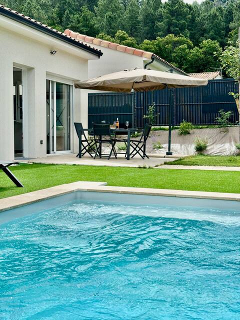 Villa l’Ardèche 1, private pool, 3 rooms and sofa