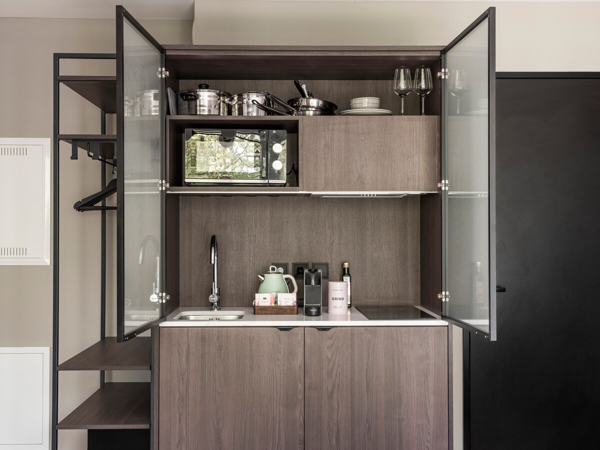 Top performing Airbnb: Numa | L Studio w/ Kitchenette near Hellabrunn Zoo in Thalkirchen