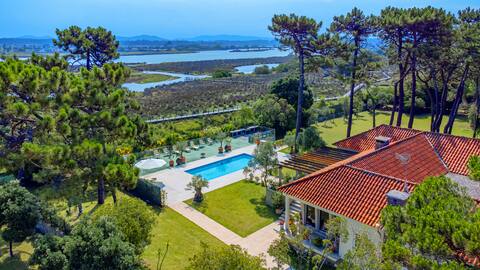 Villa with Pool near the Beach
