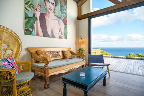 Top performing Airbnb: La Kaz Frida, 5-star luxury in Grande Anse in Petite Île