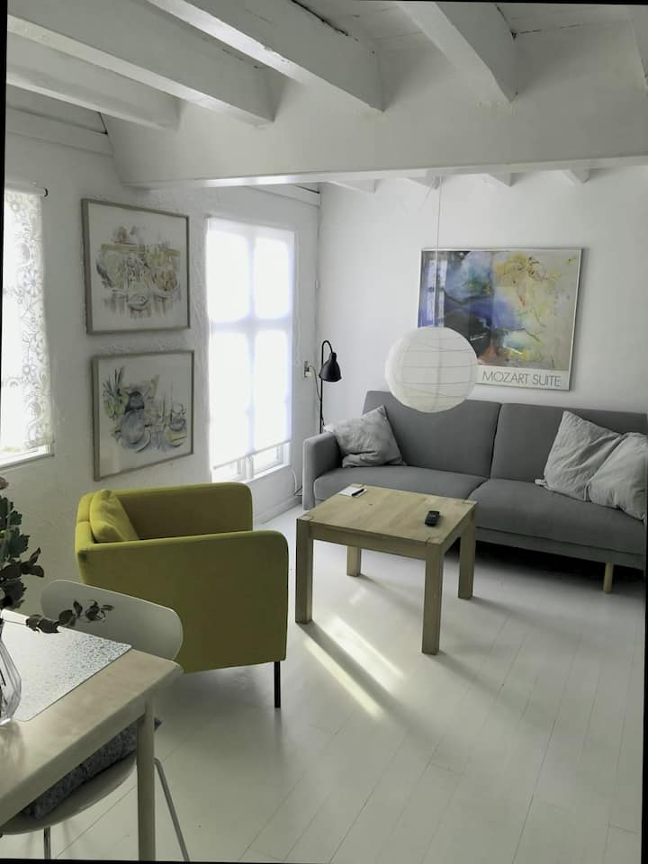 Hyggeligt Lille Hus I Rolig Natur/tæt På Stranden - Dinamarca