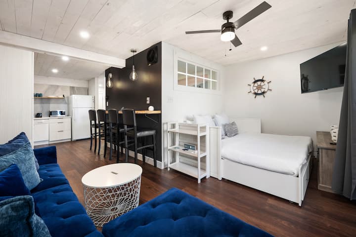 The Sea Voyage Canal Front 1 Bedroom Balcony (215) - Ocean City