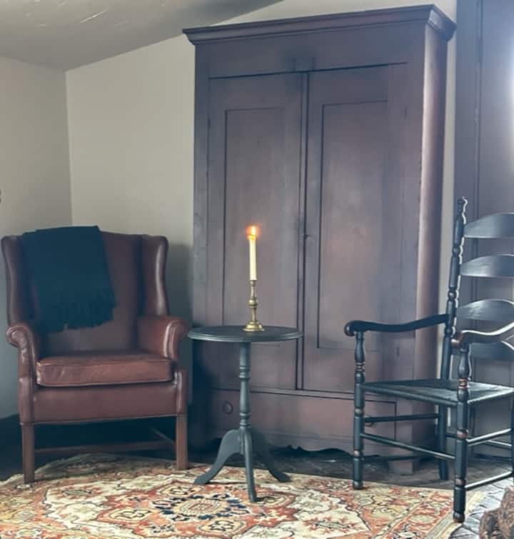 Bed Chamber 3 At The Inn - Waukesha, WI