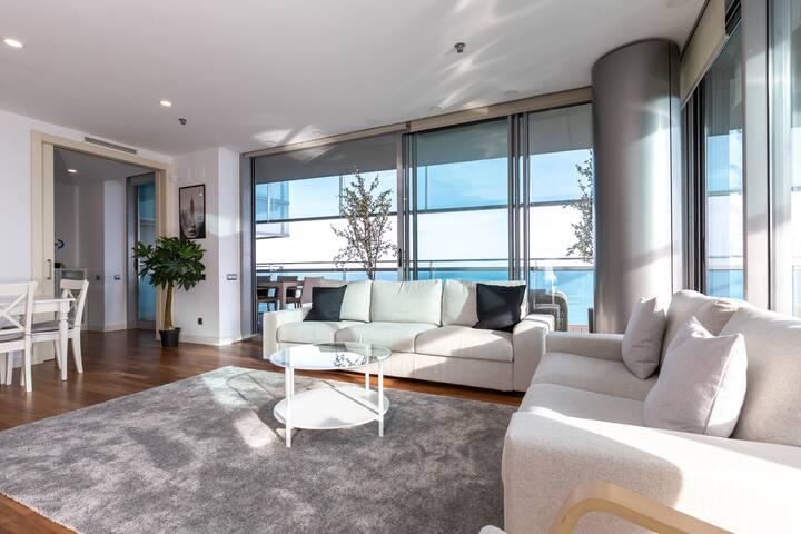 Luxury Apartment with Direct Sea View and Terrace! gallery image 5