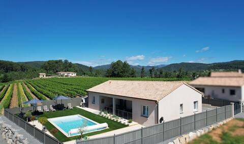 Ardèche, Villa Olympe, air-conditioned, heated pool