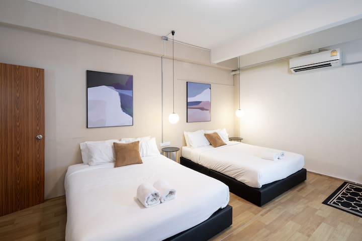 Spacious 8BR/ 28 pax, walkable MRT PhaholYothin gallery image 3