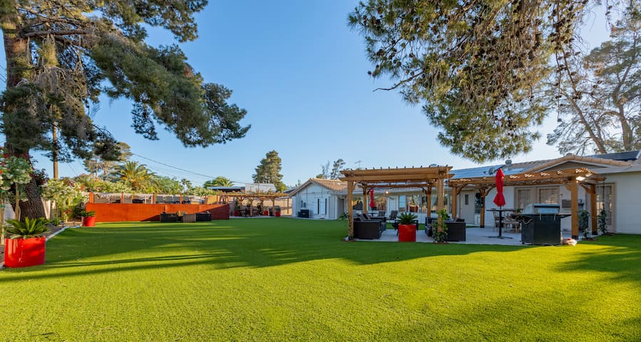 Vegas 7BR Retreat Once Home to a Magician