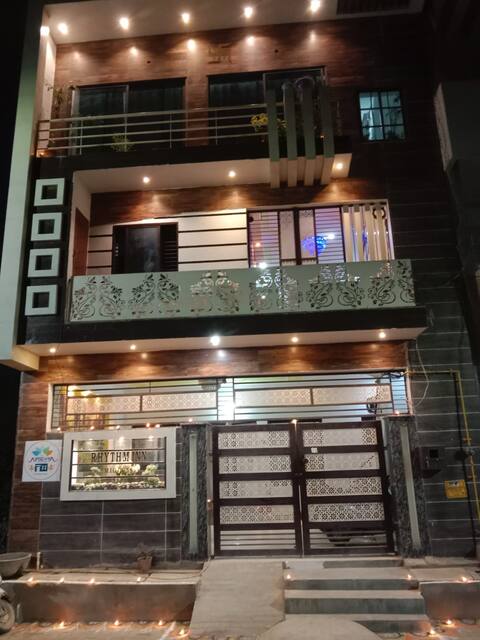 Rhythm Stay near Ram JanamBhoomi