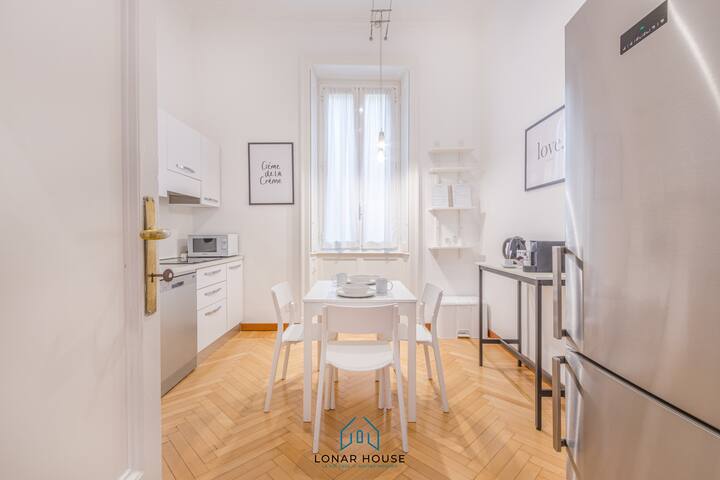 [BRERA-DUOMO] Prestige House “Residenza Orso” gallery image 3