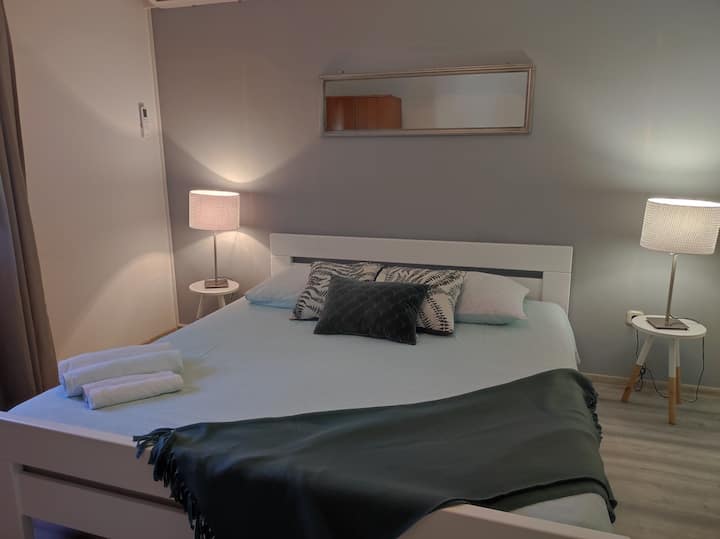 საძინებელი 1