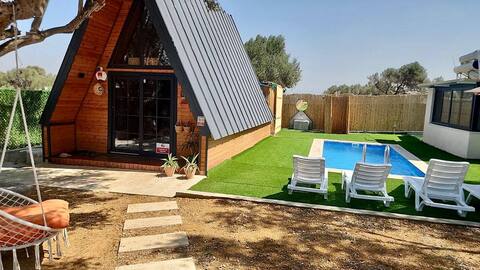 Bungalow Izmir with Pool and Jacuzzi