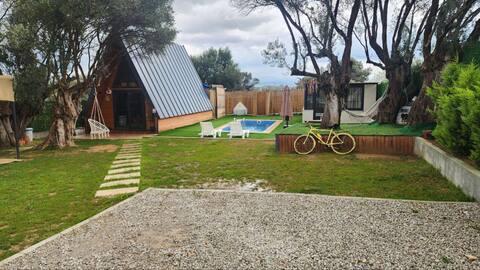 Bungalow Izmir with Pool and Jacuzzi