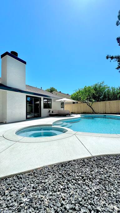 4/2 House with Pool and More could be Yours