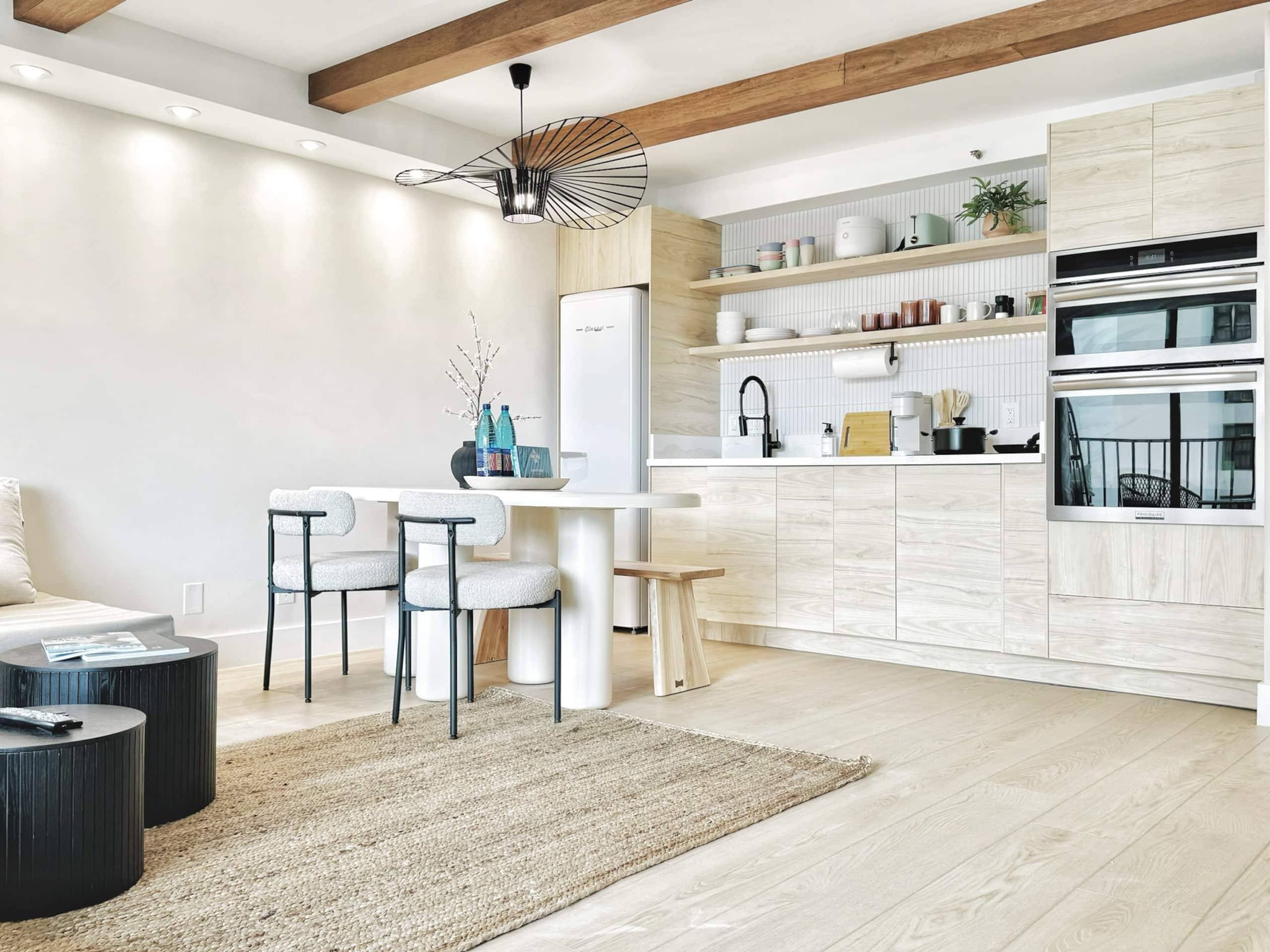 *Ultra Upscale 1BR in Waikiki w/Parking* - Image 19