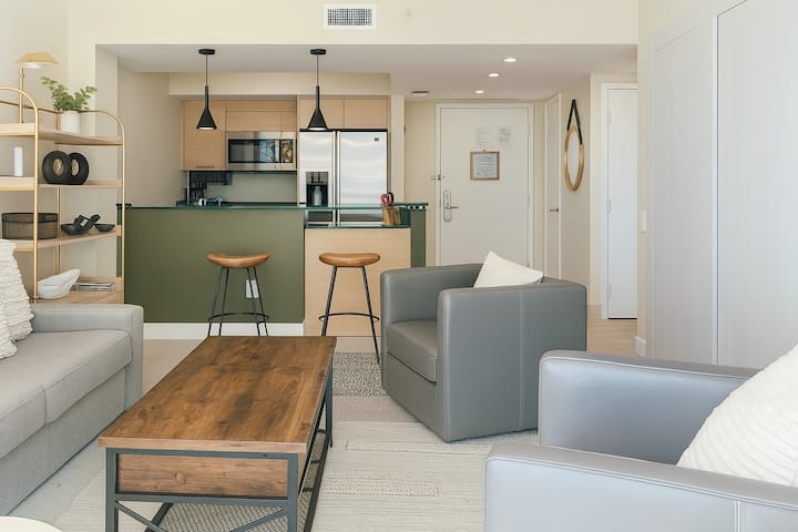 Newly Listed & Freshly Restyled Oceanview Condo - Aventura, FL