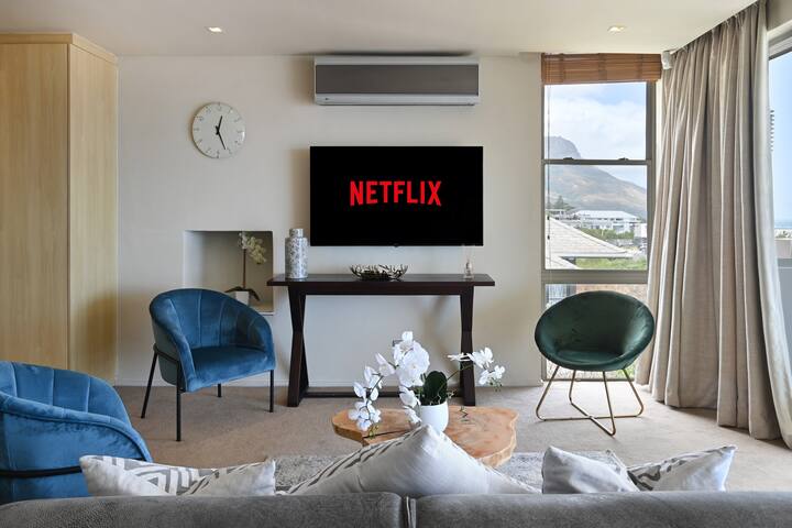 Cape Blue – Camps Bay Luxury Villa (5 Star) gallery image 2