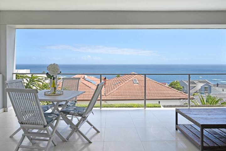 Cape Blue – Camps Bay Luxury Villa (5 Star) gallery image 5