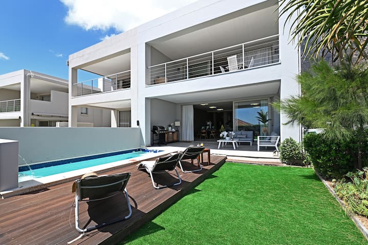 Cape Blue – Camps Bay Luxury Villa (5 Star)