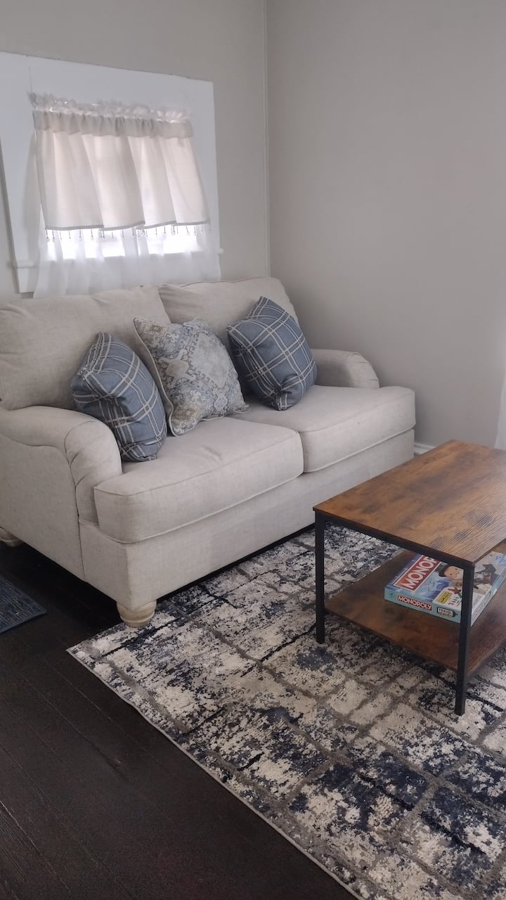 Kori’s Victorian Dream - 3 Beds - Near Downtown - Montgomery, AL