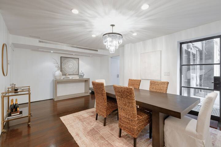 Huge Triplex + Movie Theater gallery image 4