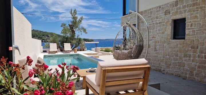 Villa Azzurra at the beach
