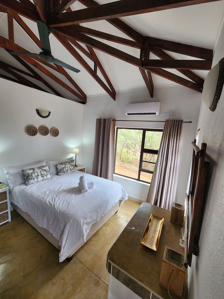 Private Safari Villa W/ Pool | Hoedspruit - Hoedspruit