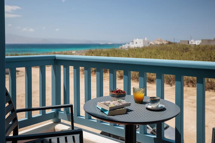 9 Muses Naxos – Ourania