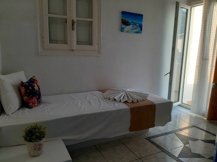 kitanda cha mtu mmoja