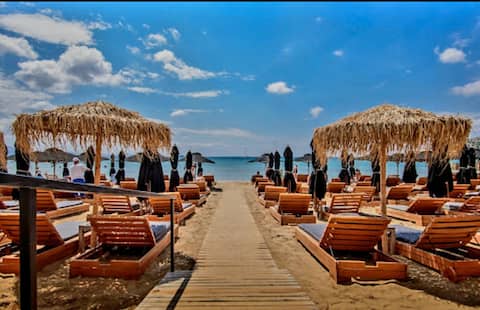 Varkiza Seaside 2BD Apartment