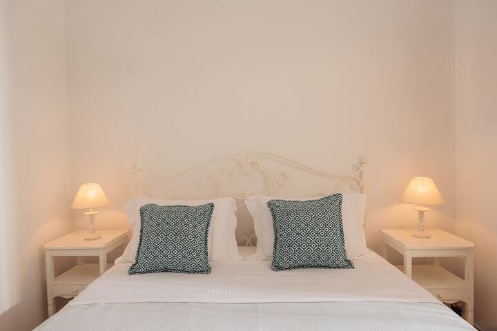 9 Muses Naxos – Thalia