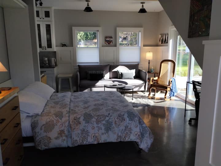 Studio Se7en By Burlington - Shelburne, VT