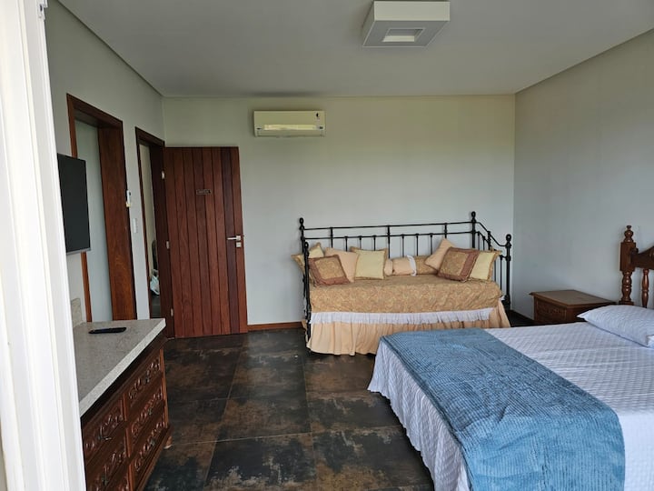 საძინებელი 4