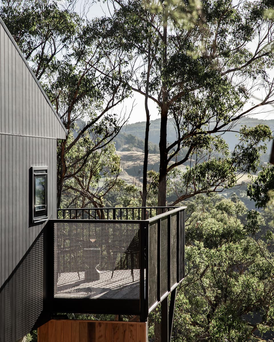 An architect-designed cabin in the Huon Valley, Glen Huon, Tasmania, Australia, photo 4 of 10