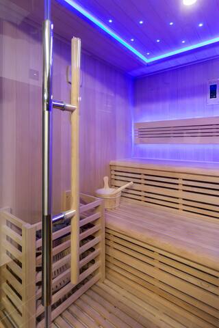 Sunset Villa – home with a pool and ocean view gallery image 5